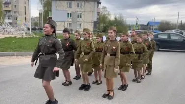 В р.п.Гремячево прошел смотр строя и песни "Нам доверена Память", посвящённый 80-летию Победы в Великой Отечественной войне
