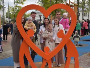 «Семейный» сквер открыли на улице Войкова