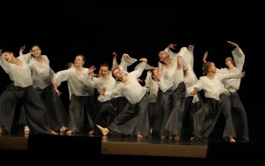 Танцевальный коллектив «VEPCAЛЬ» стал лауреатом III степени Международного хореографического конкурса «Короли танцпола»