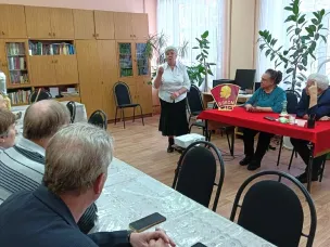 Ветераны комсомола во главе с Александром Тимаковым принимали Ленинский зачет у Галины Николаевны Кудашовой по случаю ее юбилея