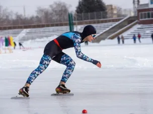 Конькобежный спорт порадовал медалями