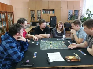 Настольные игры набирают все большую популярность среди молодежи