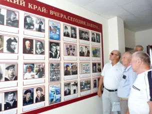 В администрации открылась уникальная выставка «Морское наследие кулебачан»