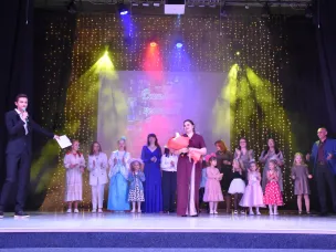 Во Дворце культуры имени Дубровских прошел отчетный концерт вокального коллектива «Шанс», руководитель И.В. Железнякова