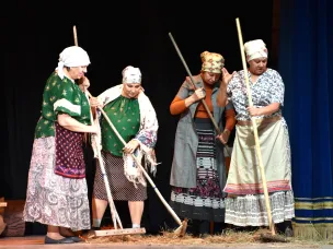 Театральный коллектив «Визит» Дома культуры с. Мурзицы принял участие в Театральном фестивале «Идём в театр»