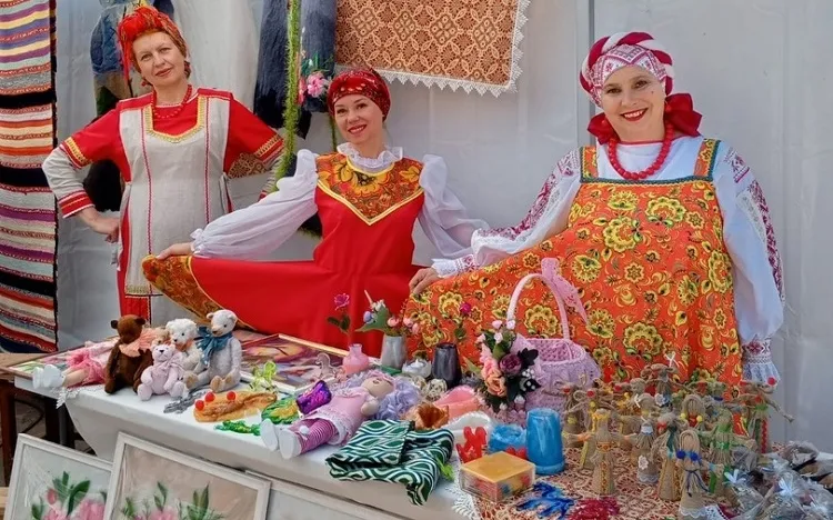 Мастерицы Дома культуры с. Мурзицы   стали участниками фестиваля «Национальных культур»